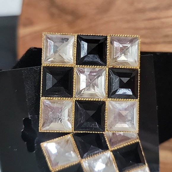 Vintage Black White Checker Acrylic Pierced Earrings - Picture 2 of 7